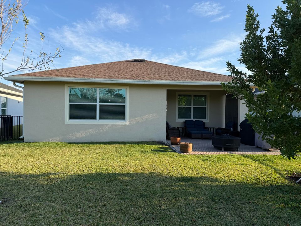 En Venta: $429,900 (3 camas, 2 baños, 1693 Pies cuadrados)