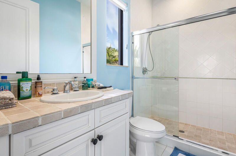 На продажу: $2,799,000 (5 спален, 7 ванн, 6519 Квадратных фут)