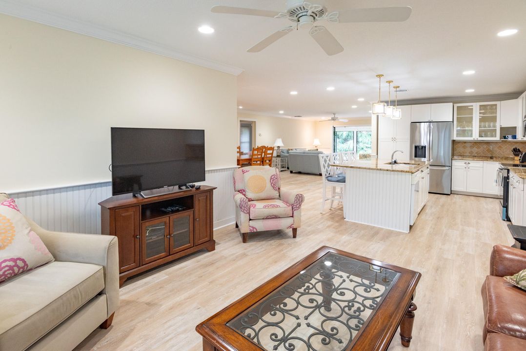 For Sale: $549,000 (2 beds, 2 baths, 2128 Square Feet)