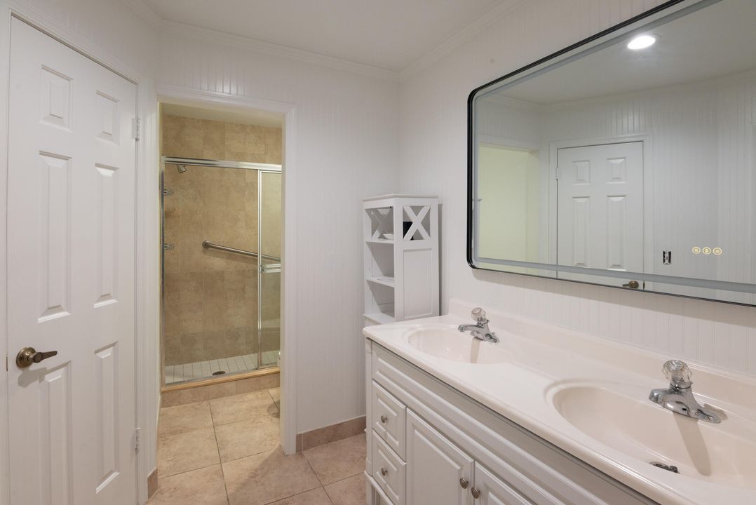 For Sale: $549,000 (2 beds, 2 baths, 2128 Square Feet)