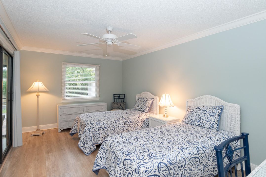 For Sale: $549,000 (2 beds, 2 baths, 2128 Square Feet)