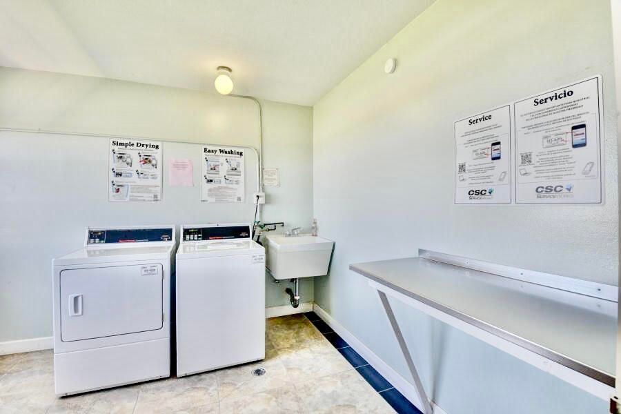 На продажу: $550,000 (2 спален, 2 ванн, 1031 Квадратных фут)