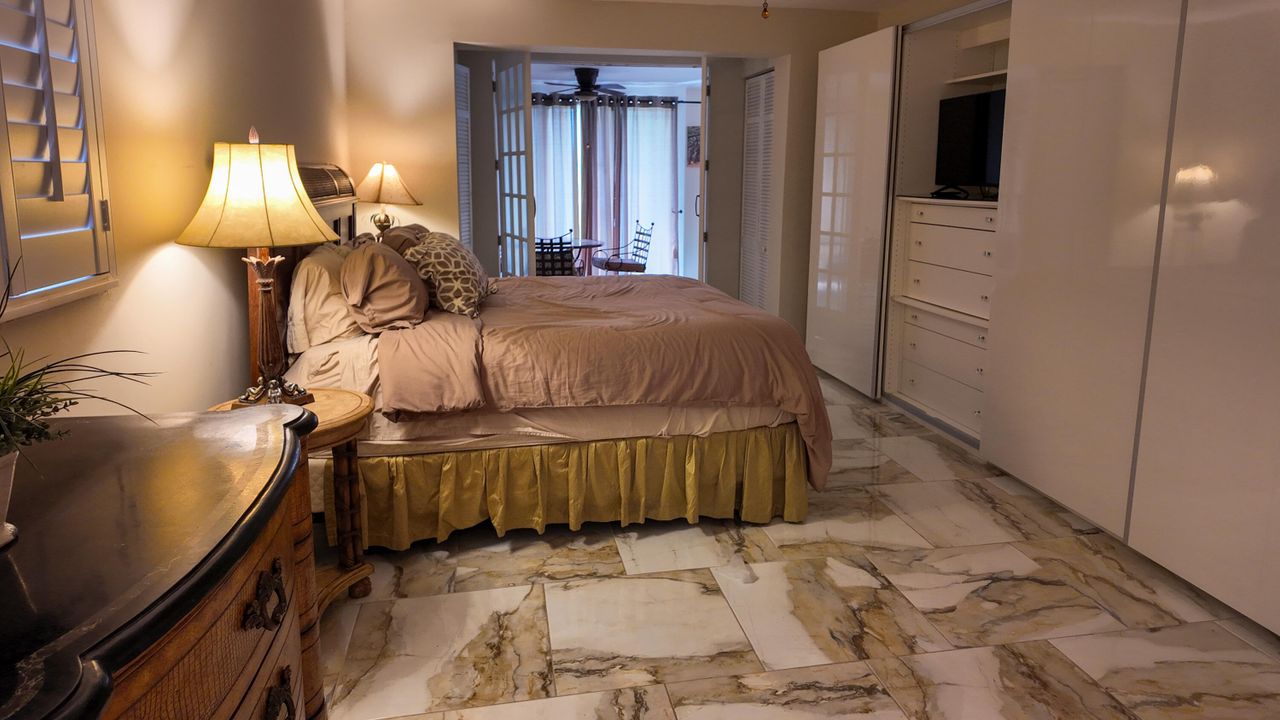 For Rent: $2,950 (3 beds, 2 baths, 1502 Square Feet)