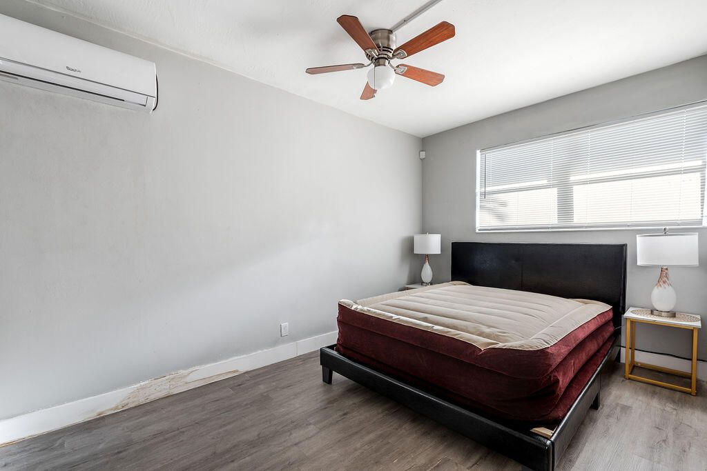 For Rent: $1,950 (2 beds, 1 baths, 524 Square Feet)