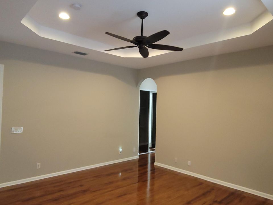 For Rent: $4,000 (5 beds, 3 baths, 2807 Square Feet)