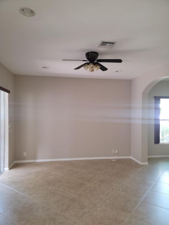For Rent: $4,000 (5 beds, 3 baths, 2807 Square Feet)