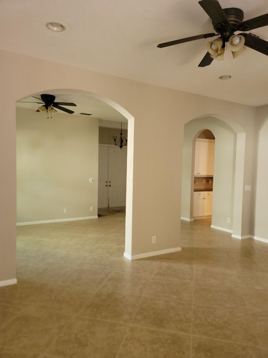 For Rent: $4,000 (5 beds, 3 baths, 2807 Square Feet)