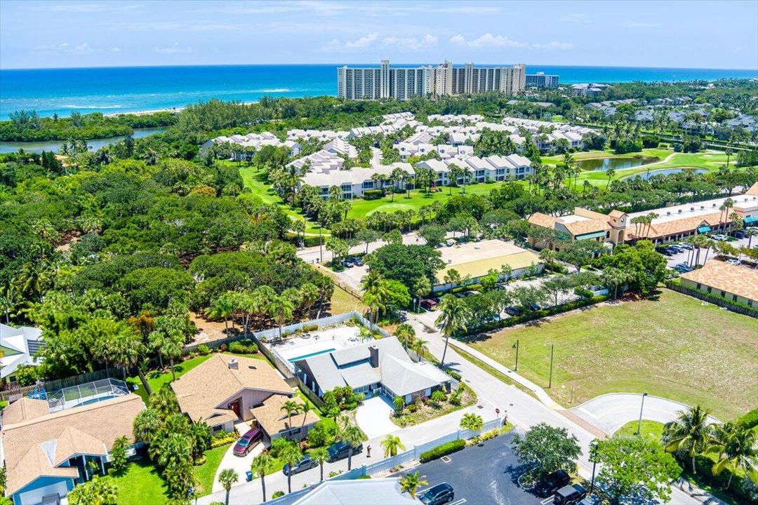 出租: $7,300 (3 贝兹, 2 浴室, 1608 平方英尺)