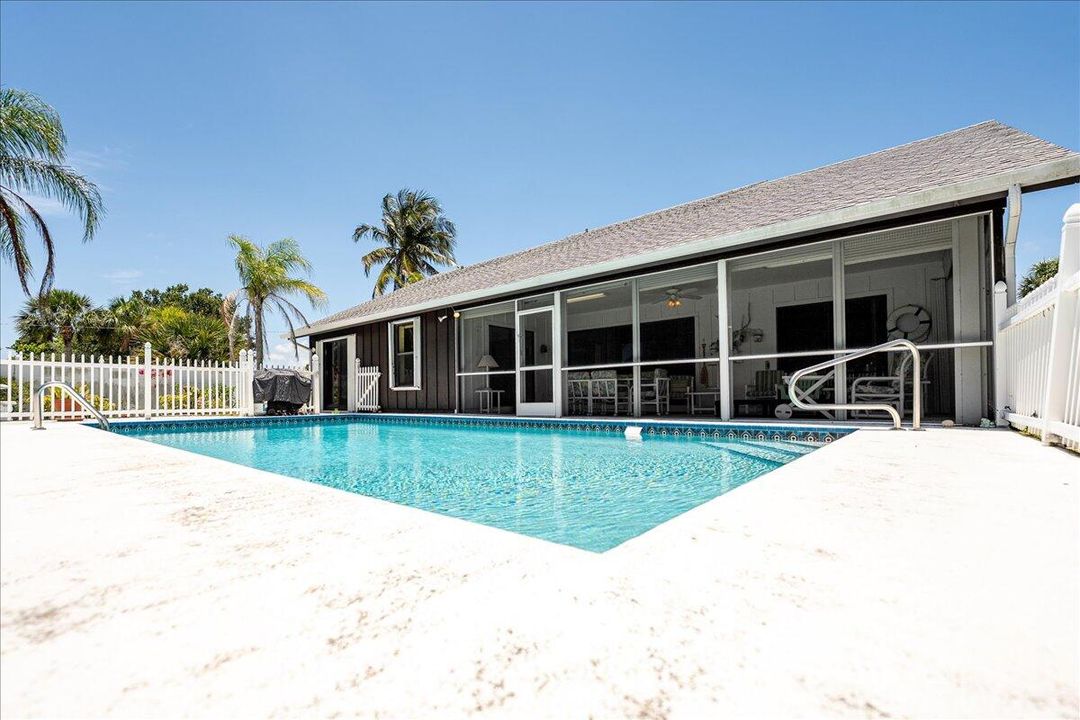 出租: $7,300 (3 贝兹, 2 浴室, 1608 平方英尺)