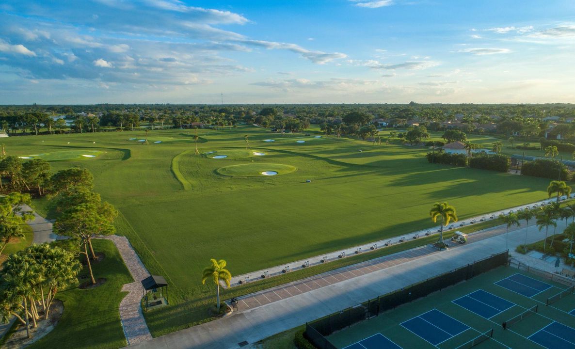 Active With Contract: $1,899,000 (4 beds, 3 baths, 3506 Square Feet)