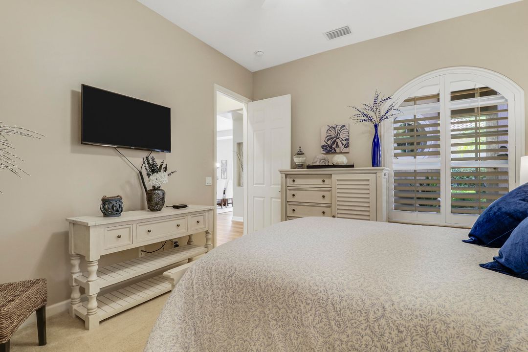 待售: $545,000 (2 贝兹, 2 浴室, 2086 平方英尺)