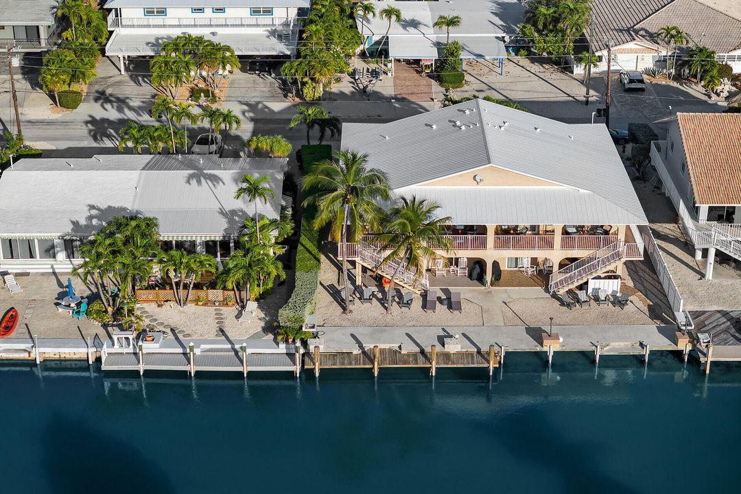 For Sale: $1,499,900 (4 beds, 3 baths, 1813 Square Feet)