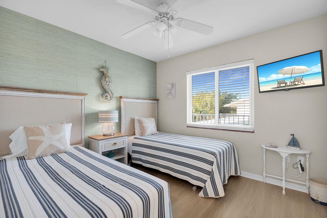 For Sale: $1,499,900 (4 beds, 3 baths, 1813 Square Feet)