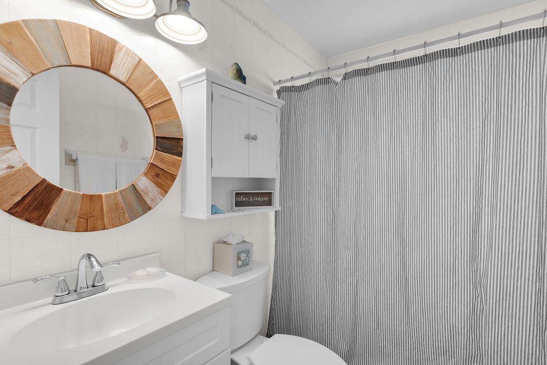 For Sale: $1,499,900 (4 beds, 3 baths, 1813 Square Feet)