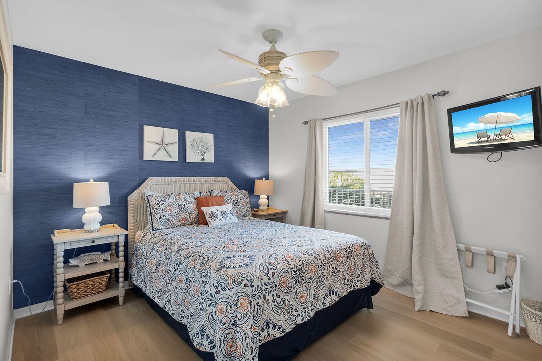 For Sale: $1,499,900 (4 beds, 3 baths, 1813 Square Feet)