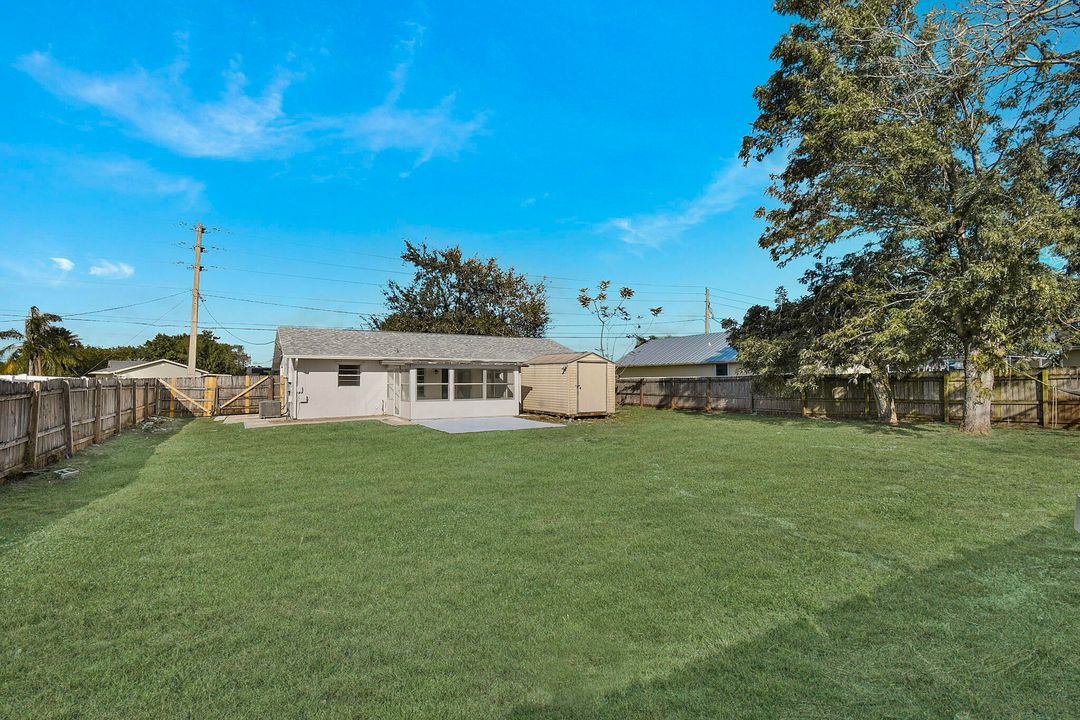 待售: $279,900 (2 贝兹, 2 浴室, 1430 平方英尺)