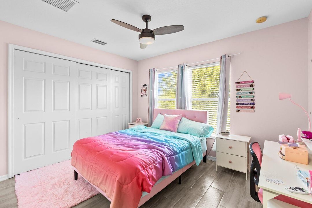 待售: $499,000 (4 贝兹, 2 浴室, 2229 平方英尺)