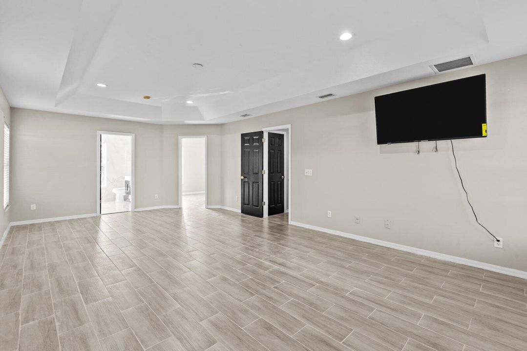 待售: $499,000 (4 贝兹, 2 浴室, 2229 平方英尺)