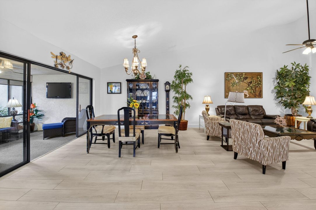 Active With Contract: $430,000 (2 beds, 2 baths, 1369 Square Feet)