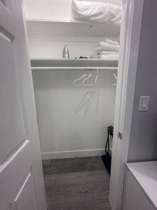 В аренду: $2,400 (2 спален, 1 ванн, 625 Квадратных фут)