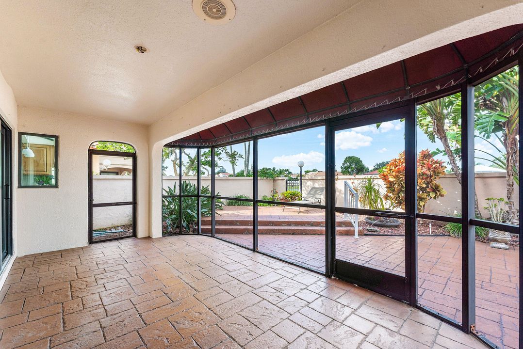 待售: $775,000 (4 贝兹, 3 浴室, 2743 平方英尺)