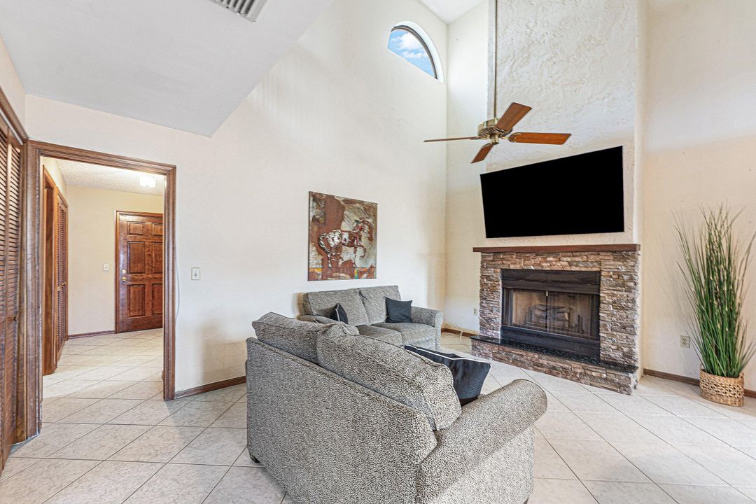 待售: $775,000 (4 贝兹, 3 浴室, 2743 平方英尺)