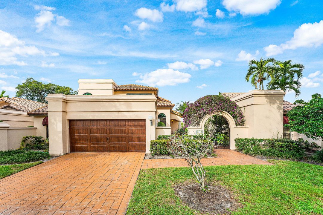 待售: $775,000 (4 贝兹, 3 浴室, 2743 平方英尺)