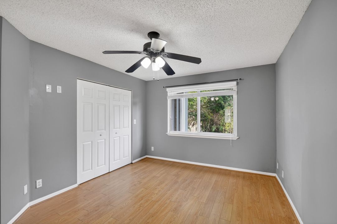 For Sale: $324,000 (2 beds, 2 baths, 1008 Square Feet)