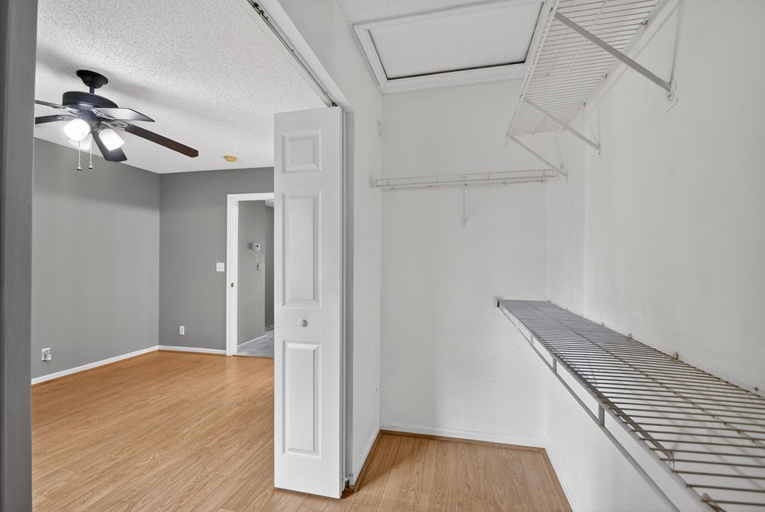 For Sale: $324,000 (2 beds, 2 baths, 1008 Square Feet)