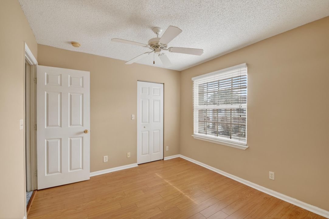 For Sale: $324,000 (2 beds, 2 baths, 1008 Square Feet)