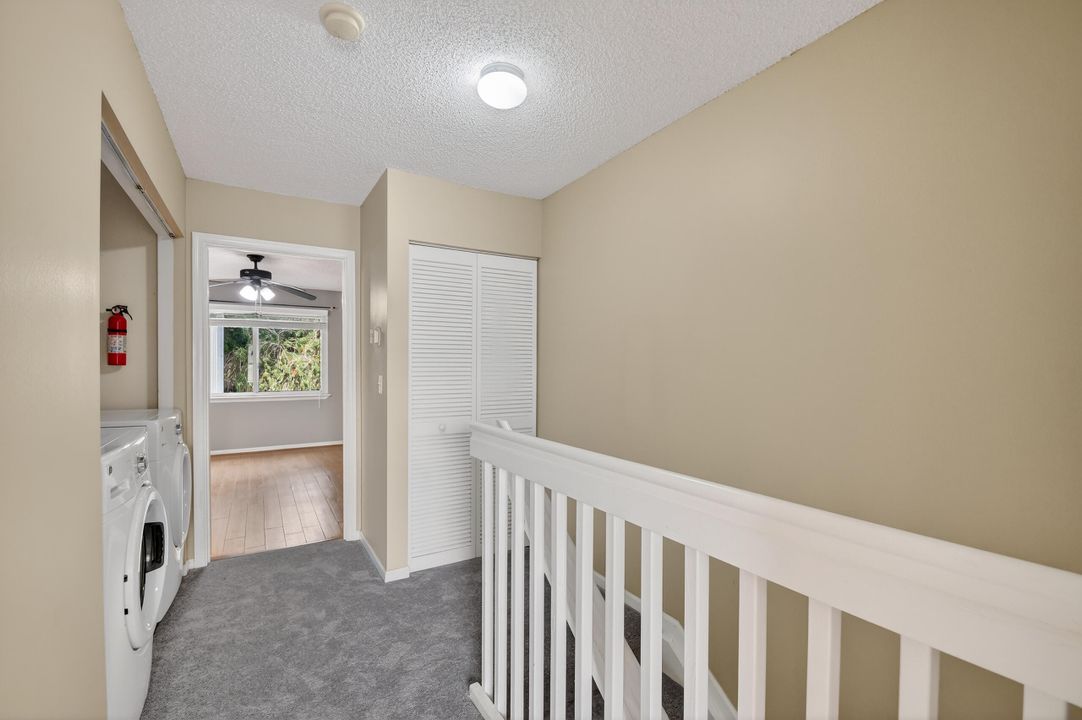 For Sale: $324,000 (2 beds, 2 baths, 1008 Square Feet)