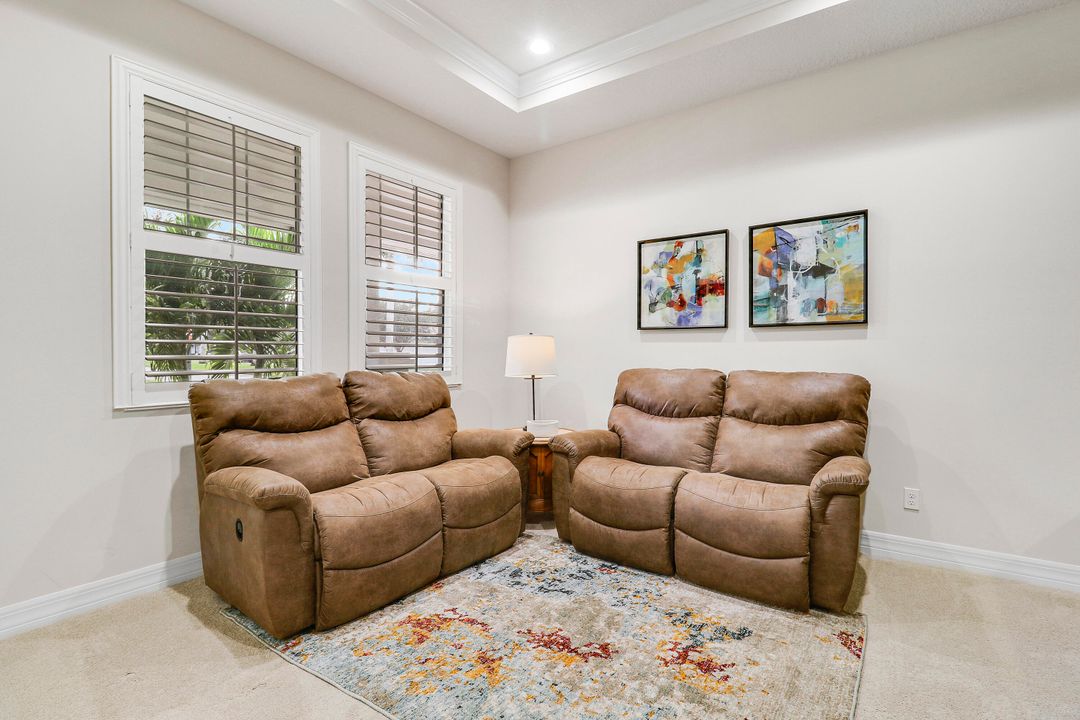 На продажу: $1,200,000 (3 спален, 2 ванн, 2112 Квадратных фут)