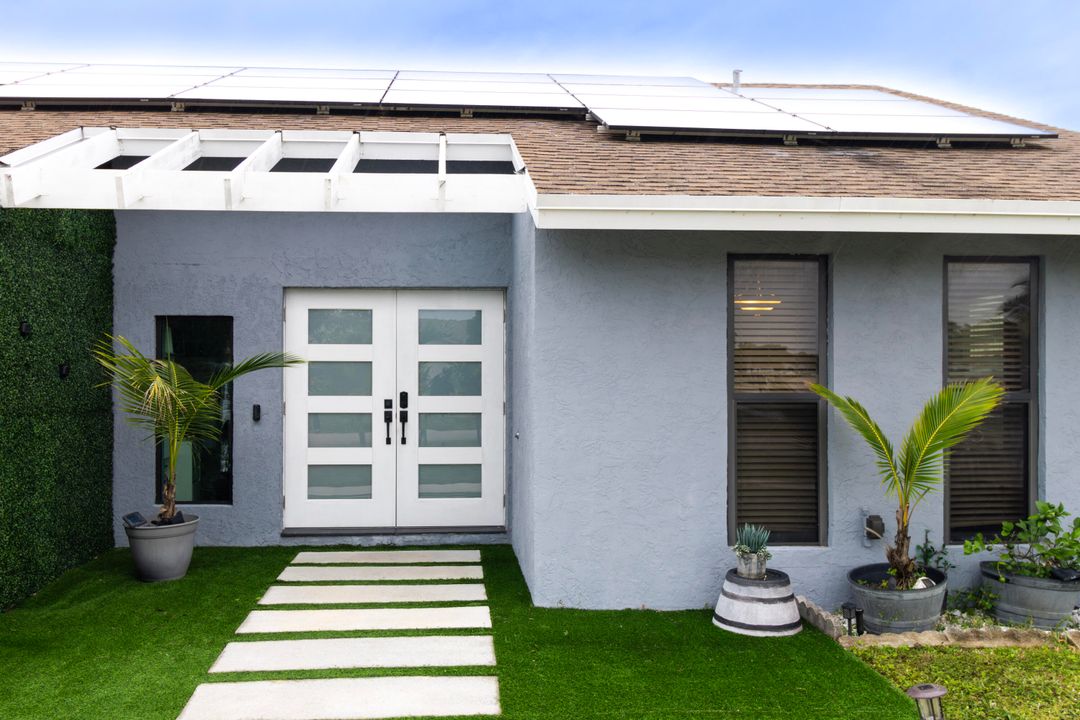 For Sale: $649,000 (3 beds, 2 baths, 1668 Square Feet)