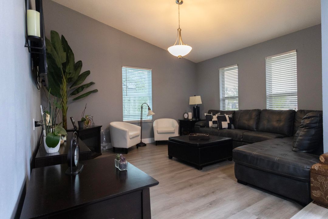 For Sale: $649,000 (3 beds, 2 baths, 1668 Square Feet)