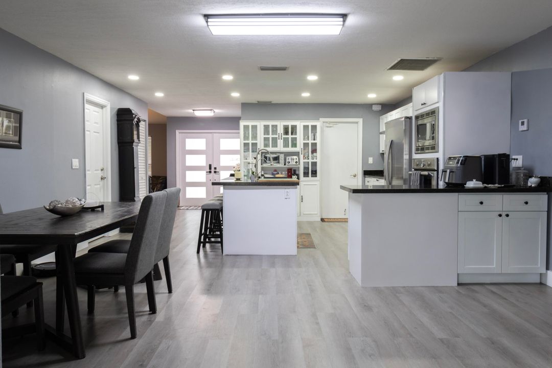 For Sale: $649,000 (3 beds, 2 baths, 1668 Square Feet)