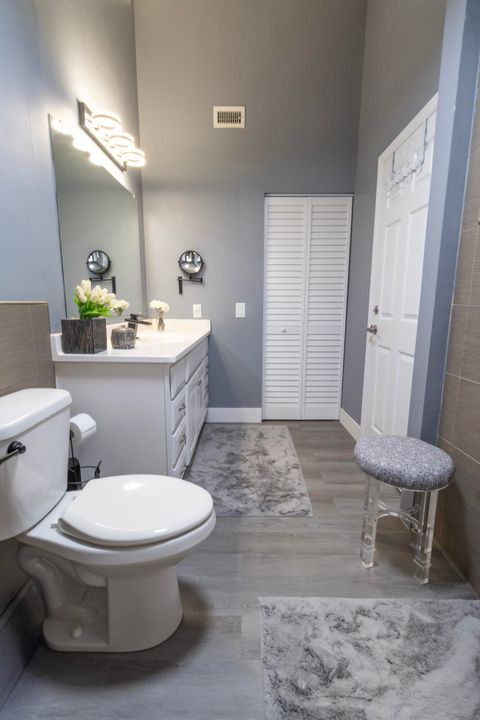 For Sale: $649,000 (3 beds, 2 baths, 1668 Square Feet)