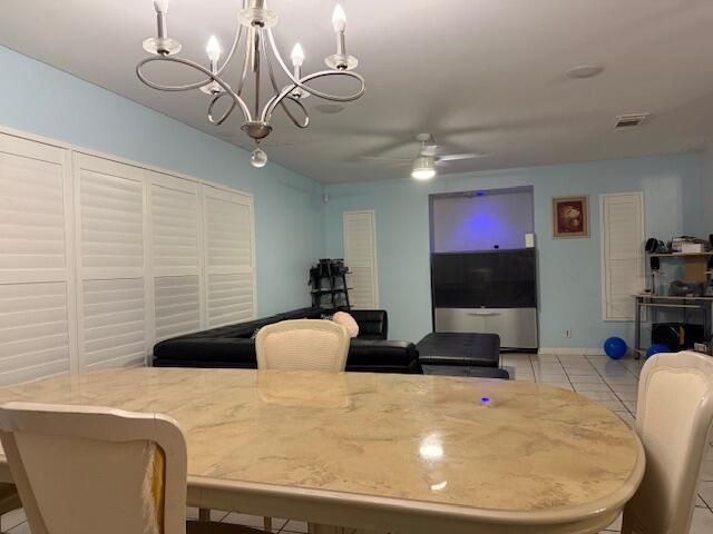 待售: $348,000 (3 贝兹, 2 浴室, 2076 平方英尺)