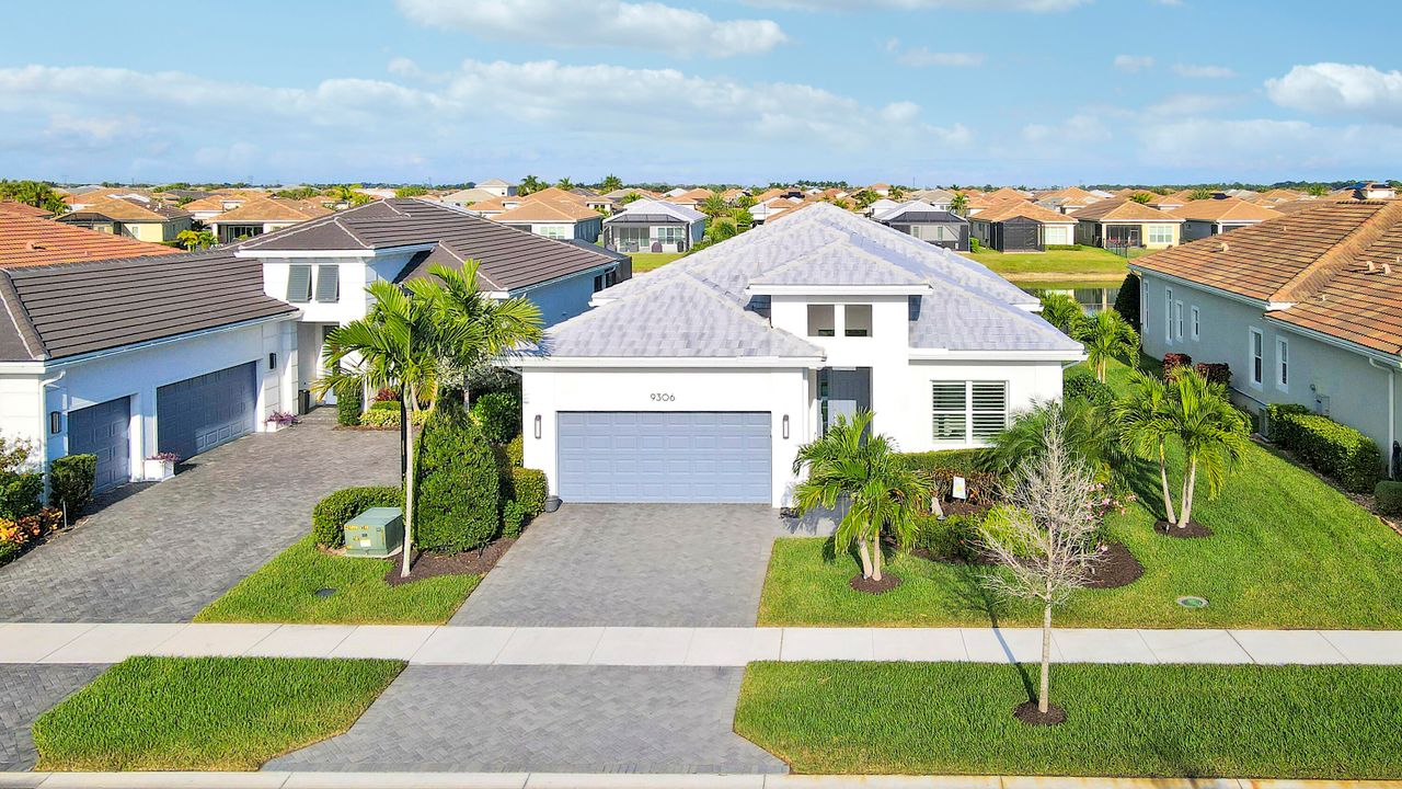 待售: $599,000 (3 贝兹, 2 浴室, 1932 平方英尺)