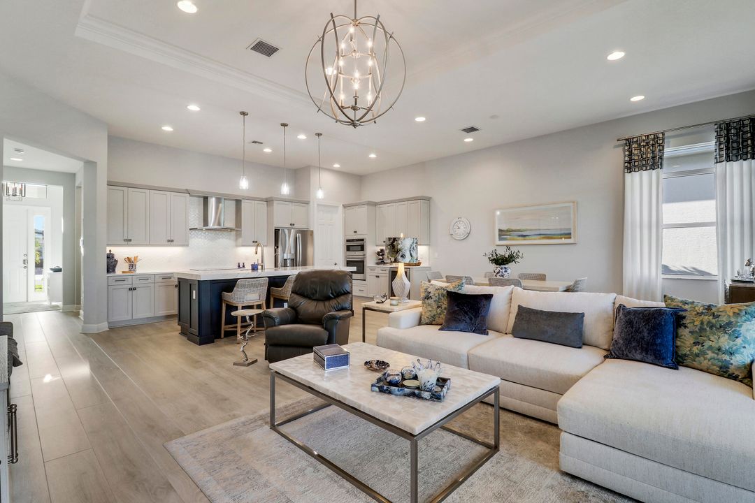 待售: $599,000 (3 贝兹, 2 浴室, 1932 平方英尺)