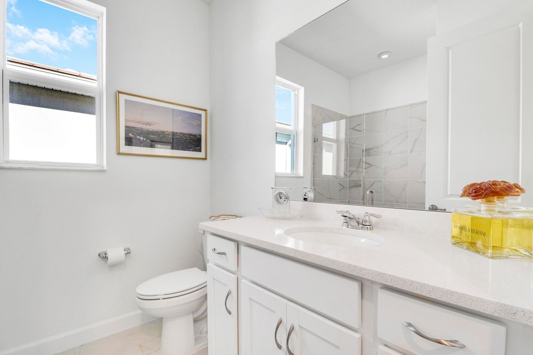 For Sale: $449,000 (2 beds, 2 baths, 2354 Square Feet)