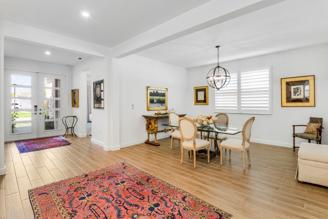 For Sale: $449,000 (2 beds, 2 baths, 2354 Square Feet)