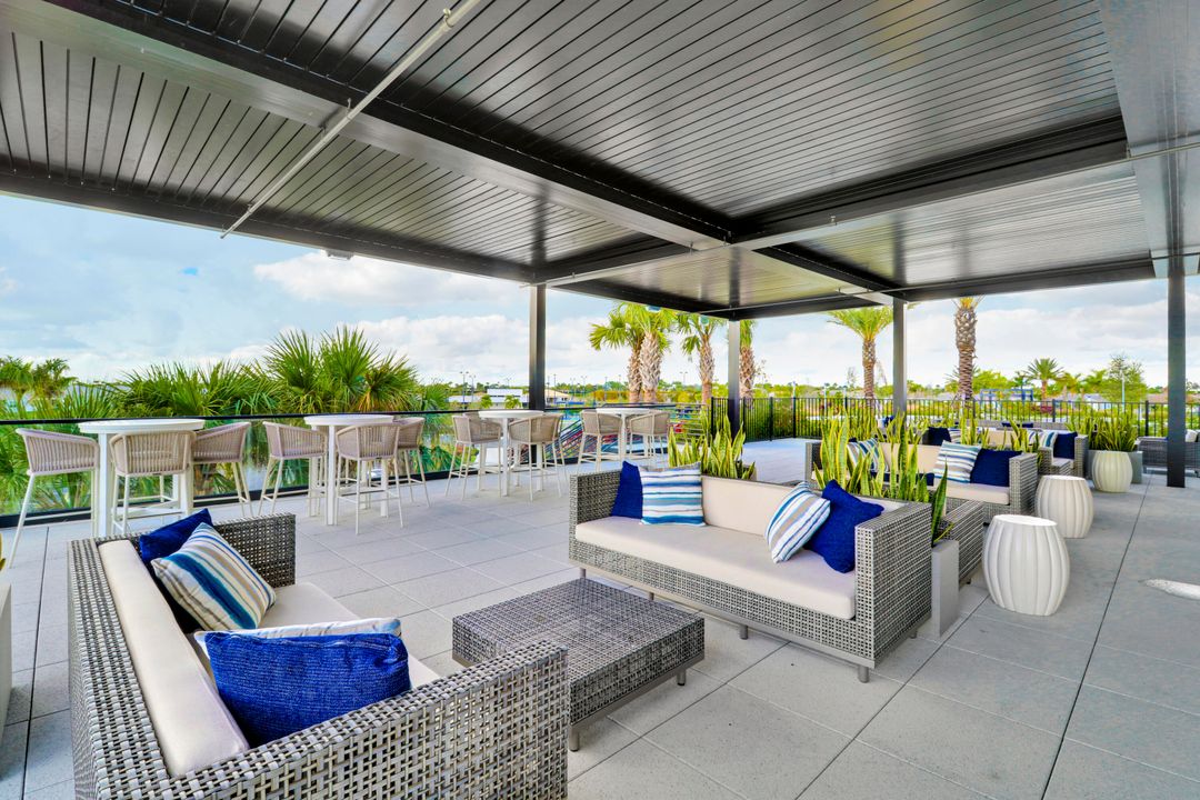 For Sale: $449,000 (2 beds, 2 baths, 2354 Square Feet)