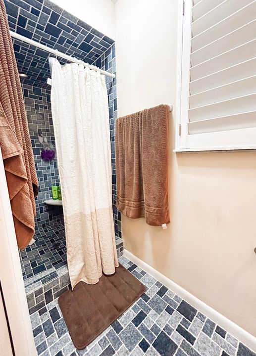 En Venta: $249,995 (2 camas, 2 baños, 1241 Pies cuadrados)