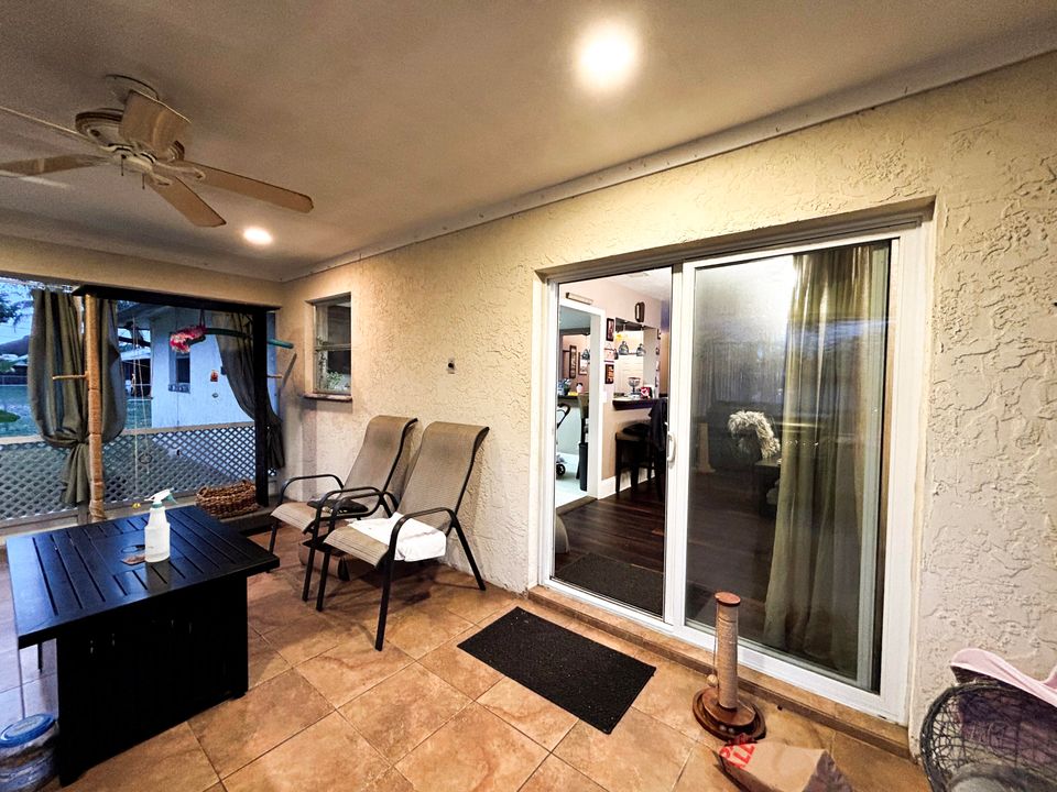 En Venta: $249,995 (2 camas, 2 baños, 1241 Pies cuadrados)