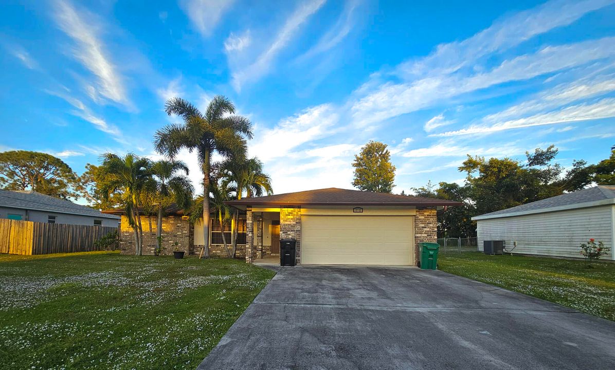 En Venta: $249,995 (2 camas, 2 baños, 1241 Pies cuadrados)