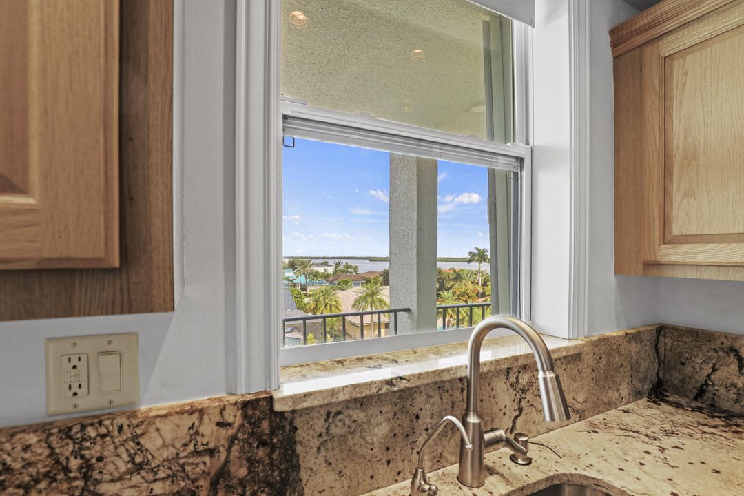 En Venta: $535,000 (2 camas, 2 baños, 990 Pies cuadrados)