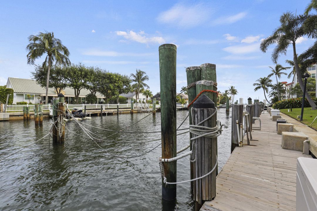 En Venta: $535,000 (2 camas, 2 baños, 990 Pies cuadrados)