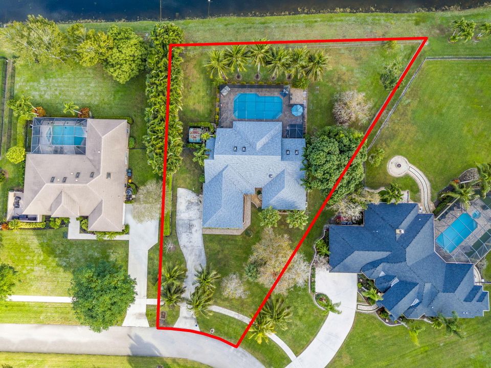 En Venta: $995,000 (4 camas, 3 baños, 2680 Pies cuadrados)