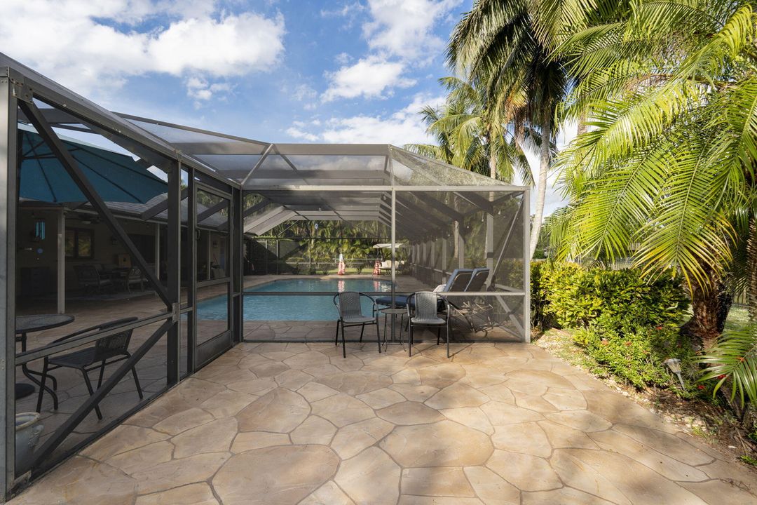 En Venta: $995,000 (4 camas, 3 baños, 2680 Pies cuadrados)