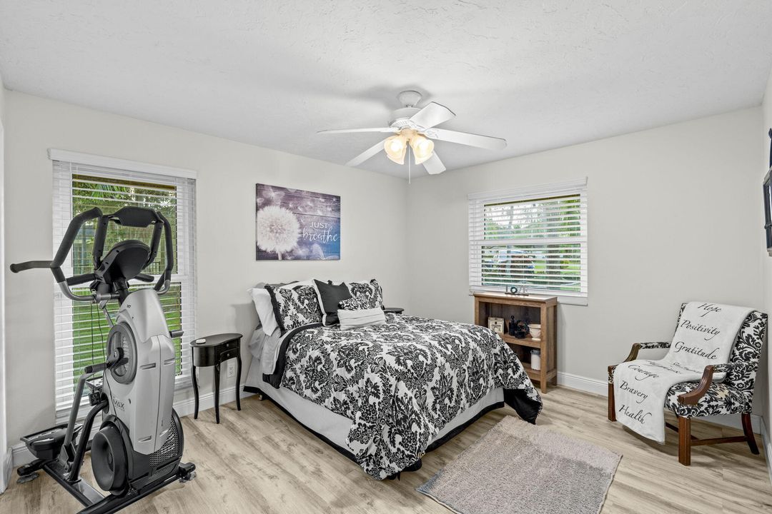 En Venta: $995,000 (4 camas, 3 baños, 2680 Pies cuadrados)